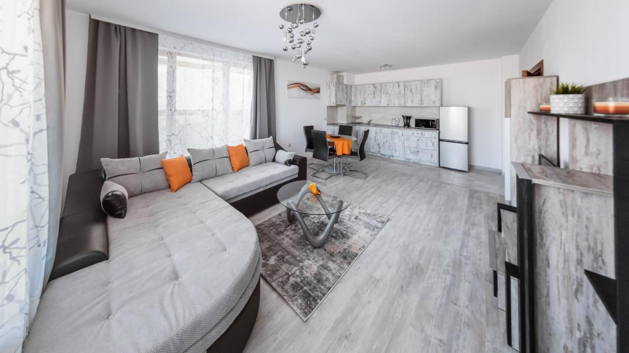 Next To Gondola Stylish And Charming Apartment Bansko Ngoại thất bức ảnh